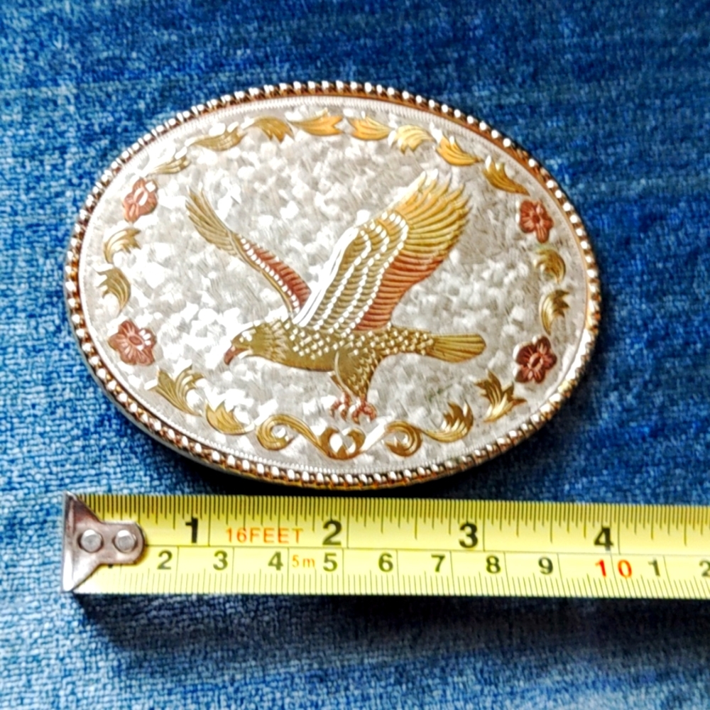 Belt buckle